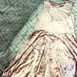 Only size medium pink Valour peekaboo back dress.